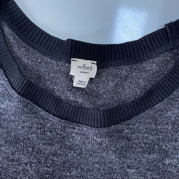 Aritzia Wilfred Gray and Black Sweater - Picture 2 of 3